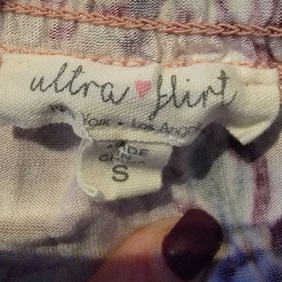 Ultra Flirt Juniors Off-The-Shoulder Top Size S - Picture 6 of 7